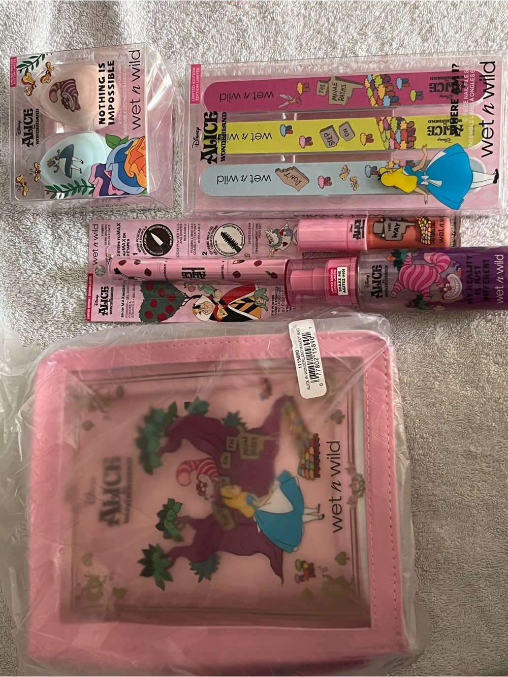 Wet n Wild Alice in Wonderland Pink Makeup Set